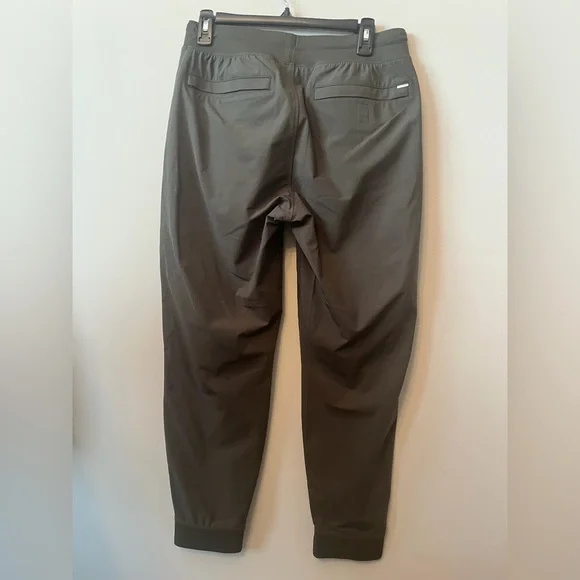 Vuori Meta Elastic Waist Pants Men’s Size Medium Performance Army Green EUC - Picture 2 of 6